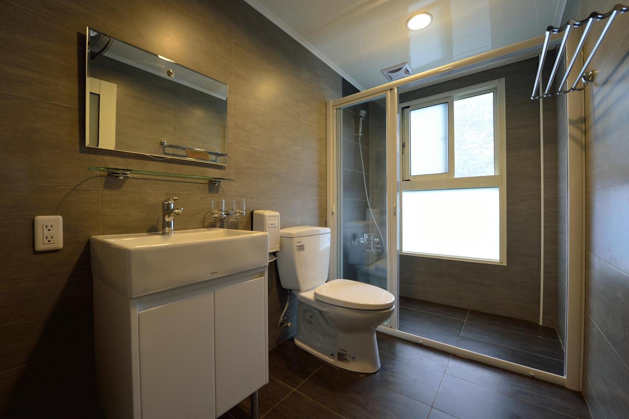 Shinmingshan Holiday Inn Луґу Екстер'єр фото