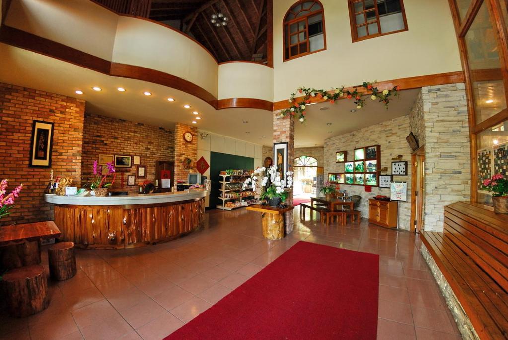 Shinmingshan Holiday Inn Луґу Екстер'єр фото