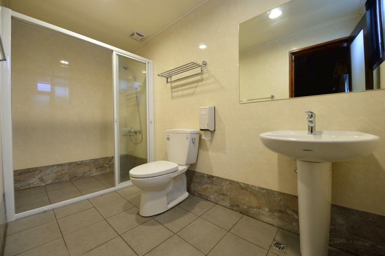 Shinmingshan Holiday Inn Луґу Екстер'єр фото